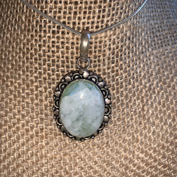 Green Moonstone Vintage Necklace - Picture 1 of 4